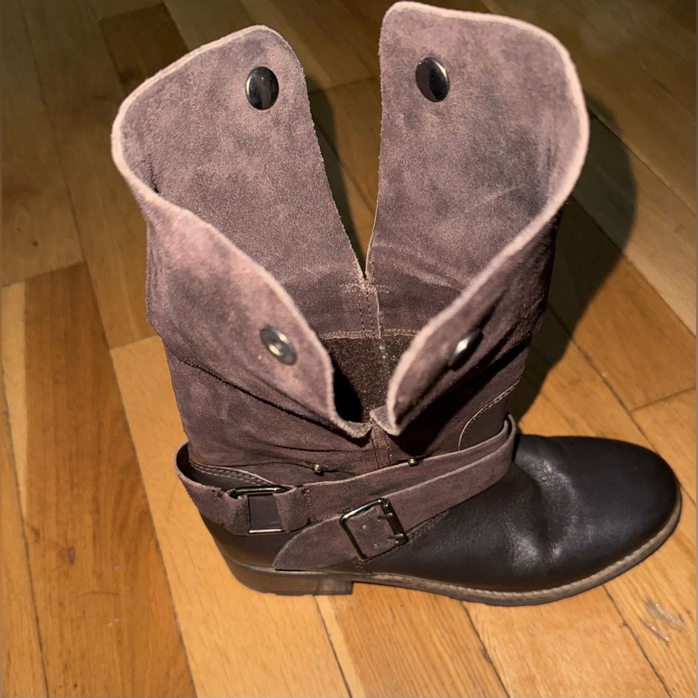 Clarks Brown Moto Boots - Picture 9 of 16